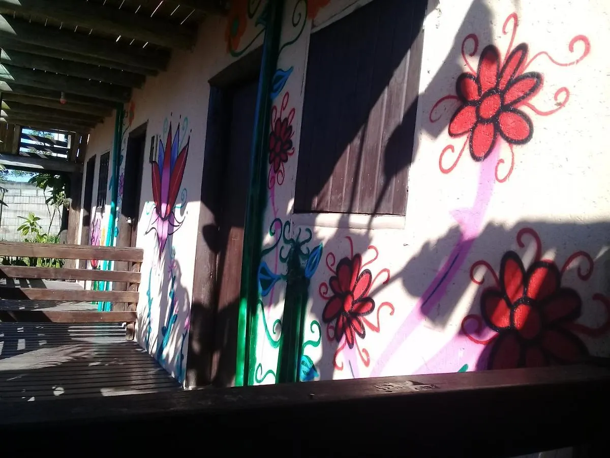 Guest house Moradas Renascer Hotel Praia do Rosa Brazil